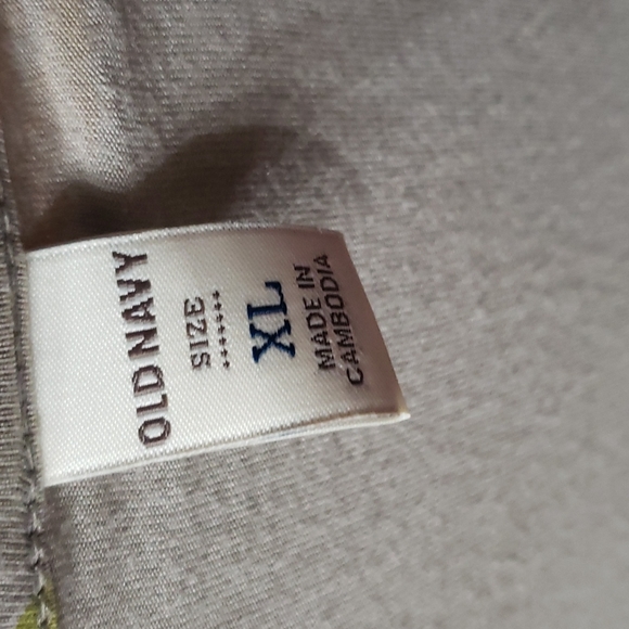 Old Navy Dress.  Multi Color. Size XL. LIKE Brand New. Very Pretty Colors - Picture 3 of 3